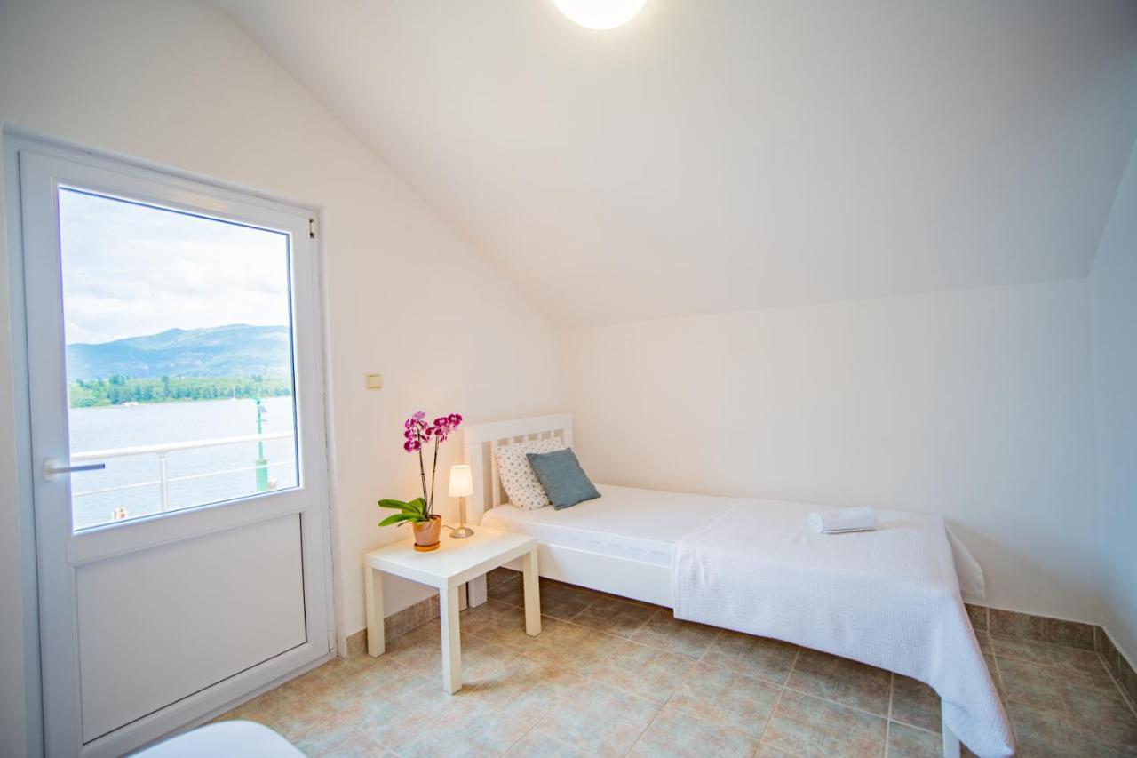 Apartments Novo Mulo Tivat Eksteriør billede