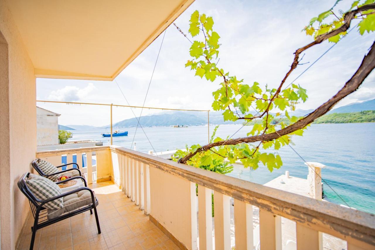 Apartments Novo Mulo Tivat Eksteriør billede