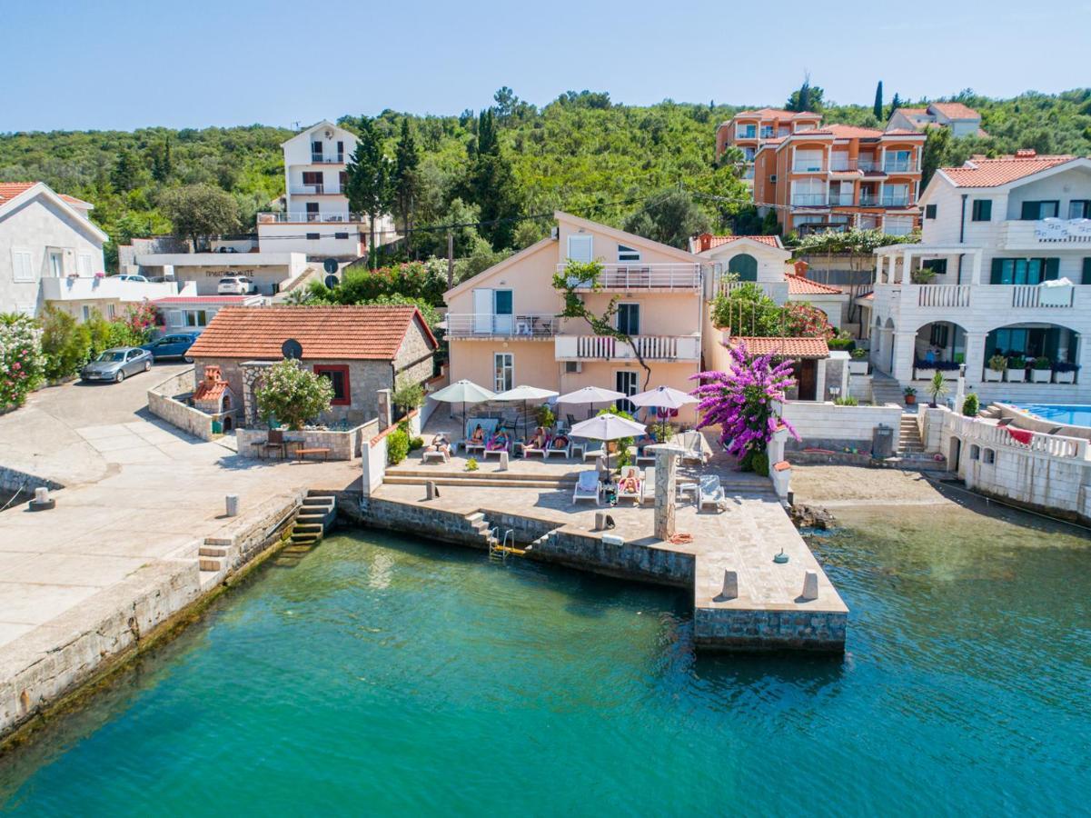 Apartments Novo Mulo Tivat Eksteriør billede