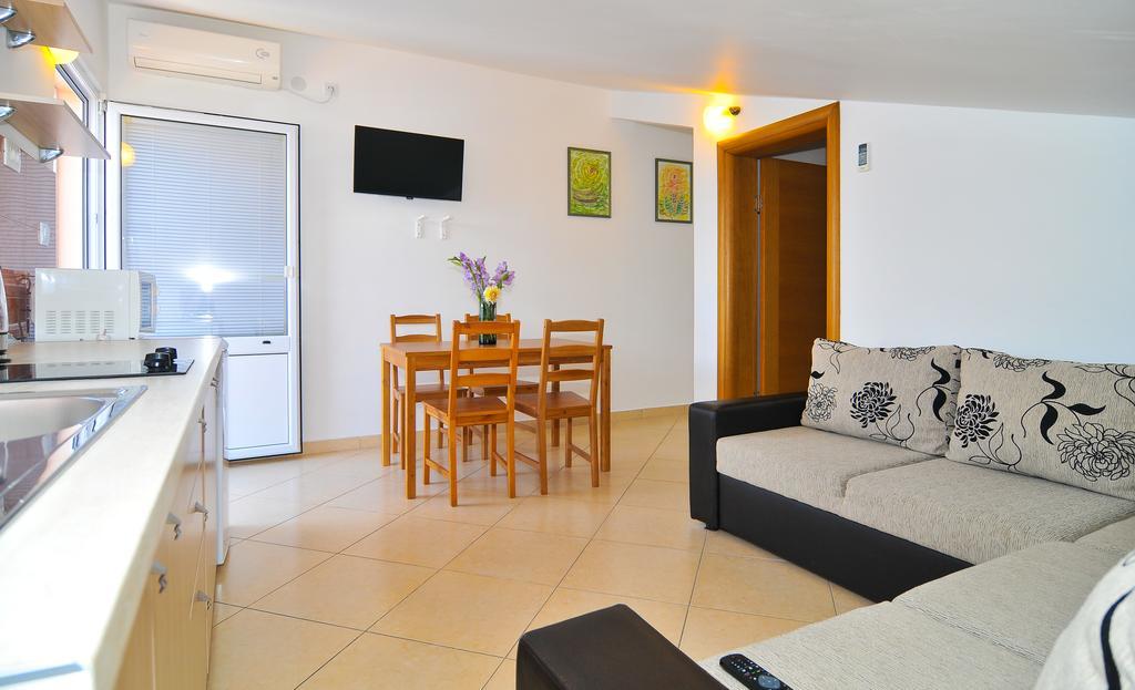 Apartments Novo Mulo Tivat Eksteriør billede